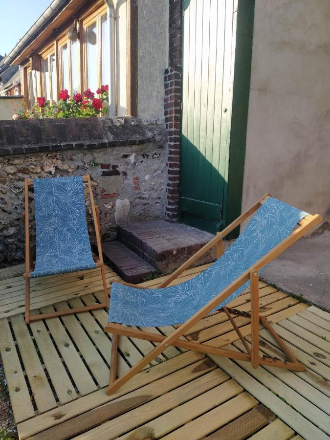 Le Nid Normand Avec Terrasse - Stationnement Facile Et Gratuit - 5 Min Seine Apartamento Deville-les-Rouen Exterior foto