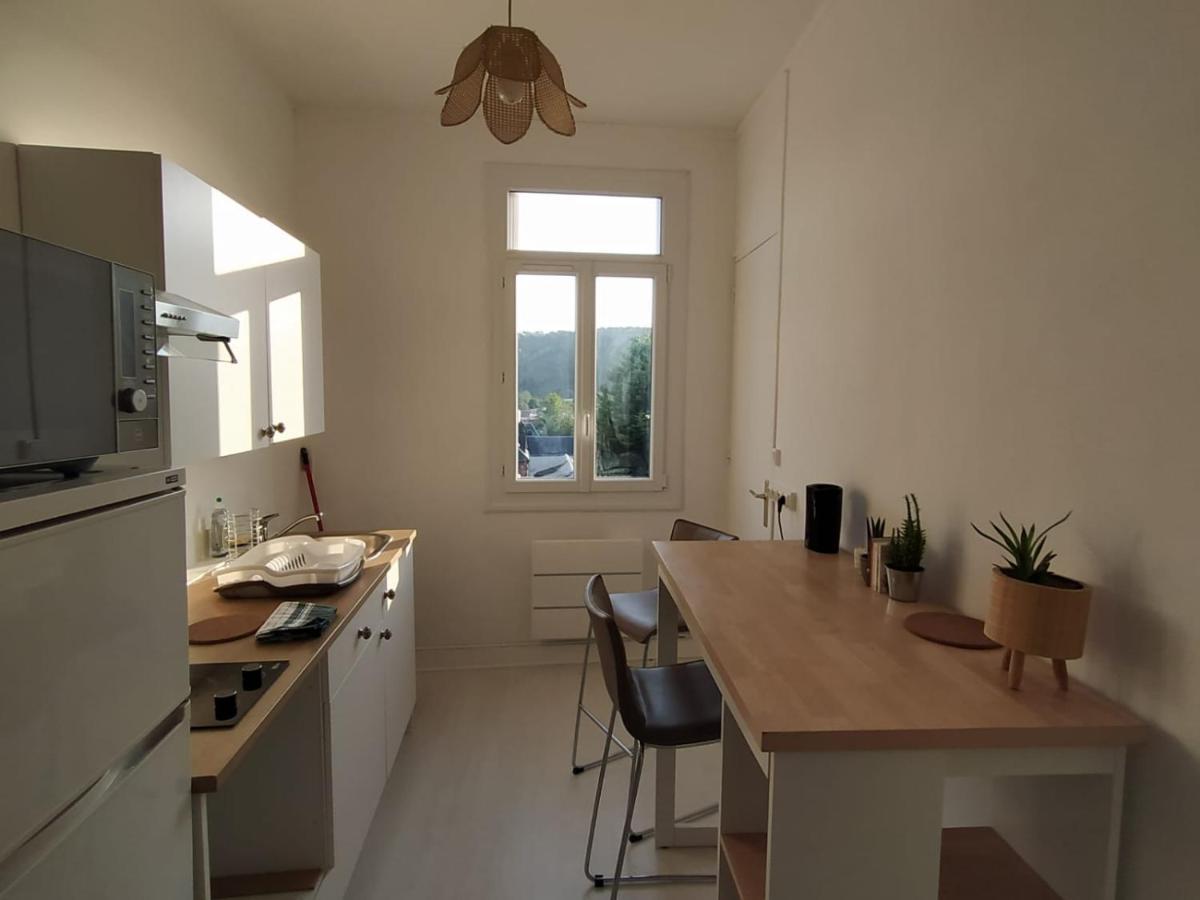Le Nid Normand Avec Terrasse - Stationnement Facile Et Gratuit - 5 Min Seine Apartamento Deville-les-Rouen Exterior foto