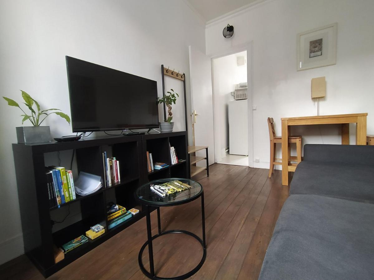 Le Nid Normand Avec Terrasse - Stationnement Facile Et Gratuit - 5 Min Seine Apartamento Deville-les-Rouen Exterior foto